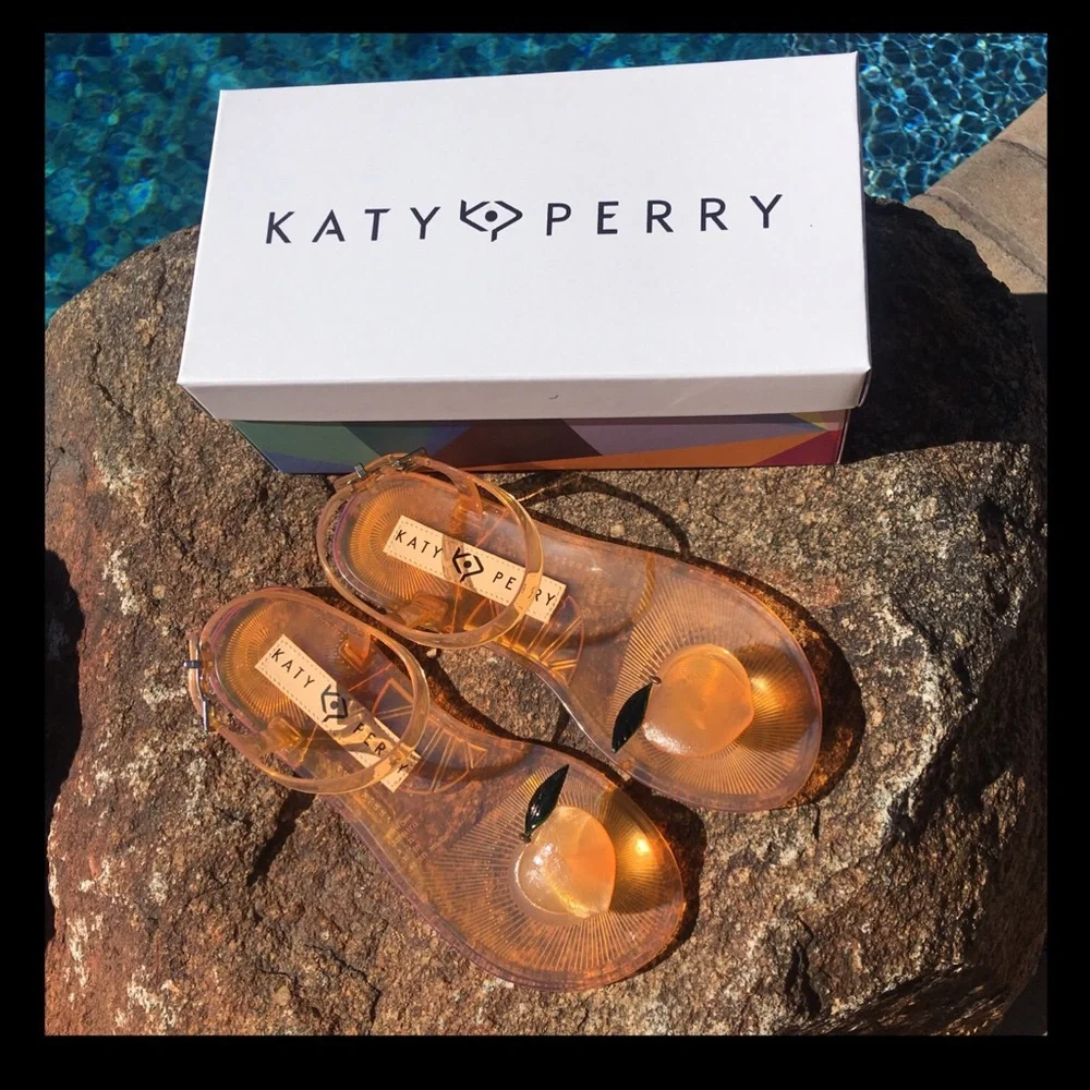 🍑NWT🍑Katy Perry Peach novelty jelly sandals - Picture 4 of 8